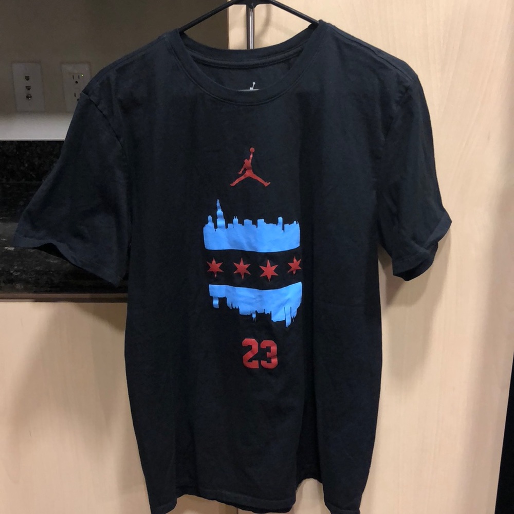 Nike Jordan Men’s L Chicago 23 t-shirt